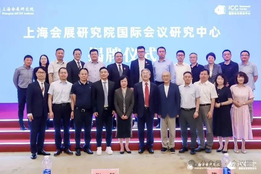 fef720198bdc40813d96746ac5807e3b.jpg